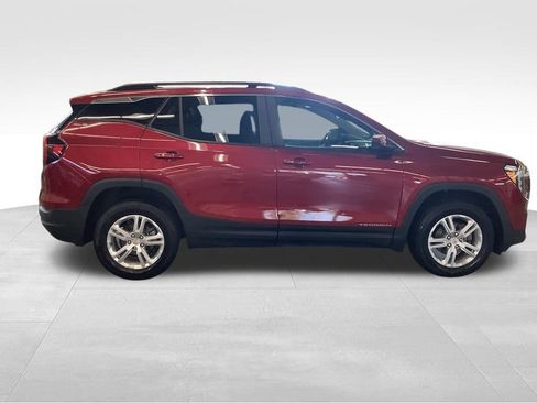 Used 2022 GMC Terrain SLE w/ Driver Convenience Package AWD/4WD image 7