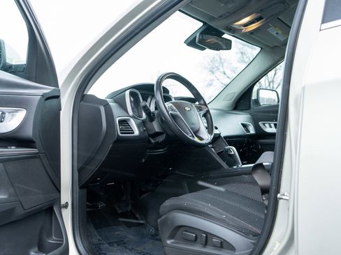 Used 2015 Chevrolet Equinox LT w/ Driver Convenience Package image 13
