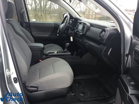 Used 2023 Toyota Tacoma SR image 18