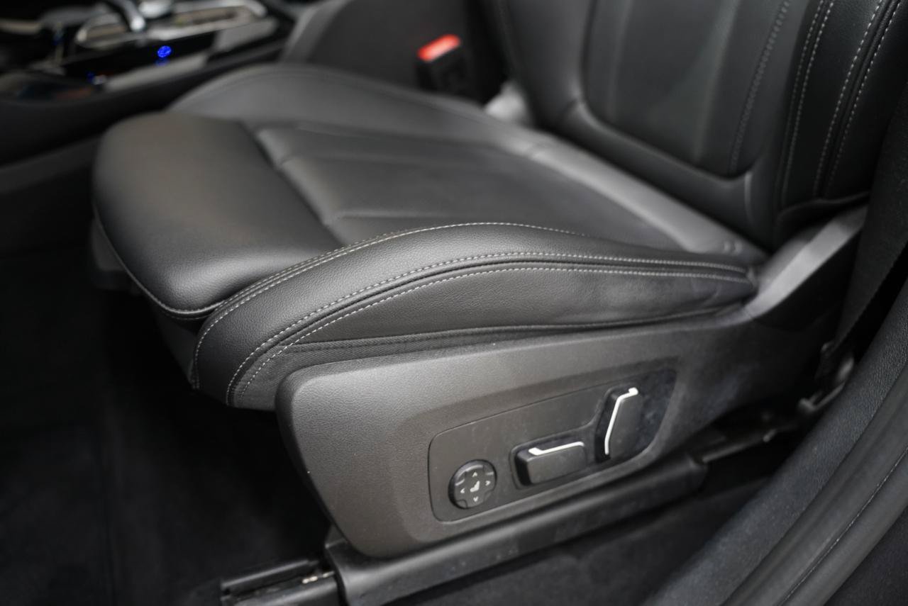 Used 2024 BMW X3 sDrive30i w/ M Sport Package RWD image 30