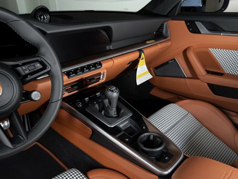 Used 2023 Porsche 911 Sport Classic image 24