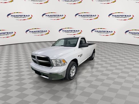 Used 2020 RAM 1500 Classic SLT image 4