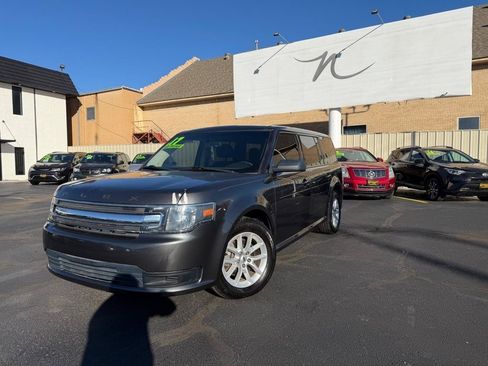 Used 2017 Ford Flex SE FWD image 44