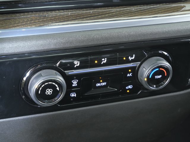 Used 2024 Chevrolet Silverado 2500 LT AWD/4WD image 24