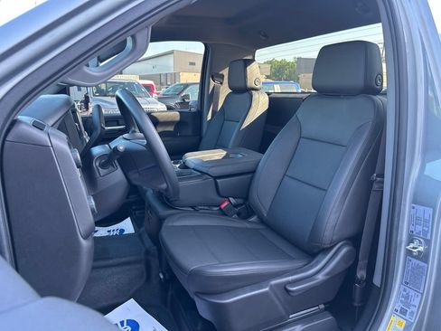 Used 2025 Chevrolet Silverado 2500 W/T AWD/4WD image 17