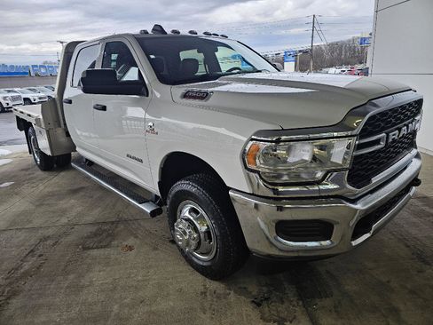 Used 2021 RAM 3500 Tradesman w/ Chrome Appearance Group image 7