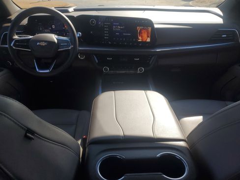 Used 2025 Chevrolet Tahoe LT image 13