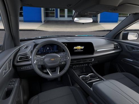 New 2027 Chevrolet Traverse LT w/ LPO, Floor Liner Package AWD/4WD image 15