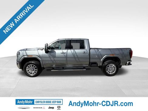 Used 2024 GMC Sierra 2500 SLT w/ SLT Premium Package AWD/4WD image 4