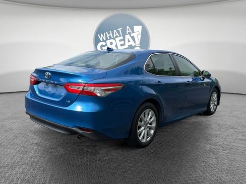 Used 2020 Toyota Camry LE FWD image 2