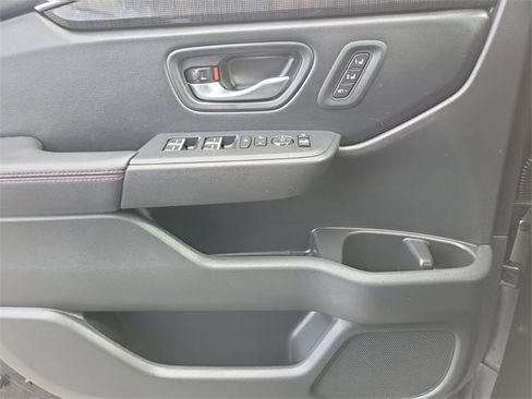 Used 2025 Honda Pilot Black Edition image 20