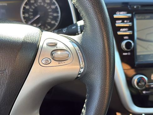 Used 2017 Nissan Murano SV image 22