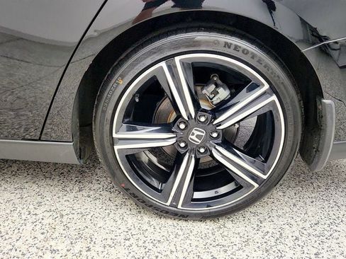Used 2024 Honda Accord Sport image 9