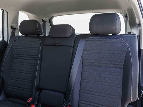 Used 2022 Volkswagen Tiguan S image 19