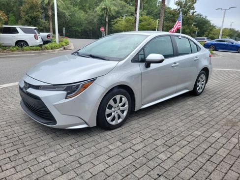 Used 2024 Toyota Corolla LE FWD image 7