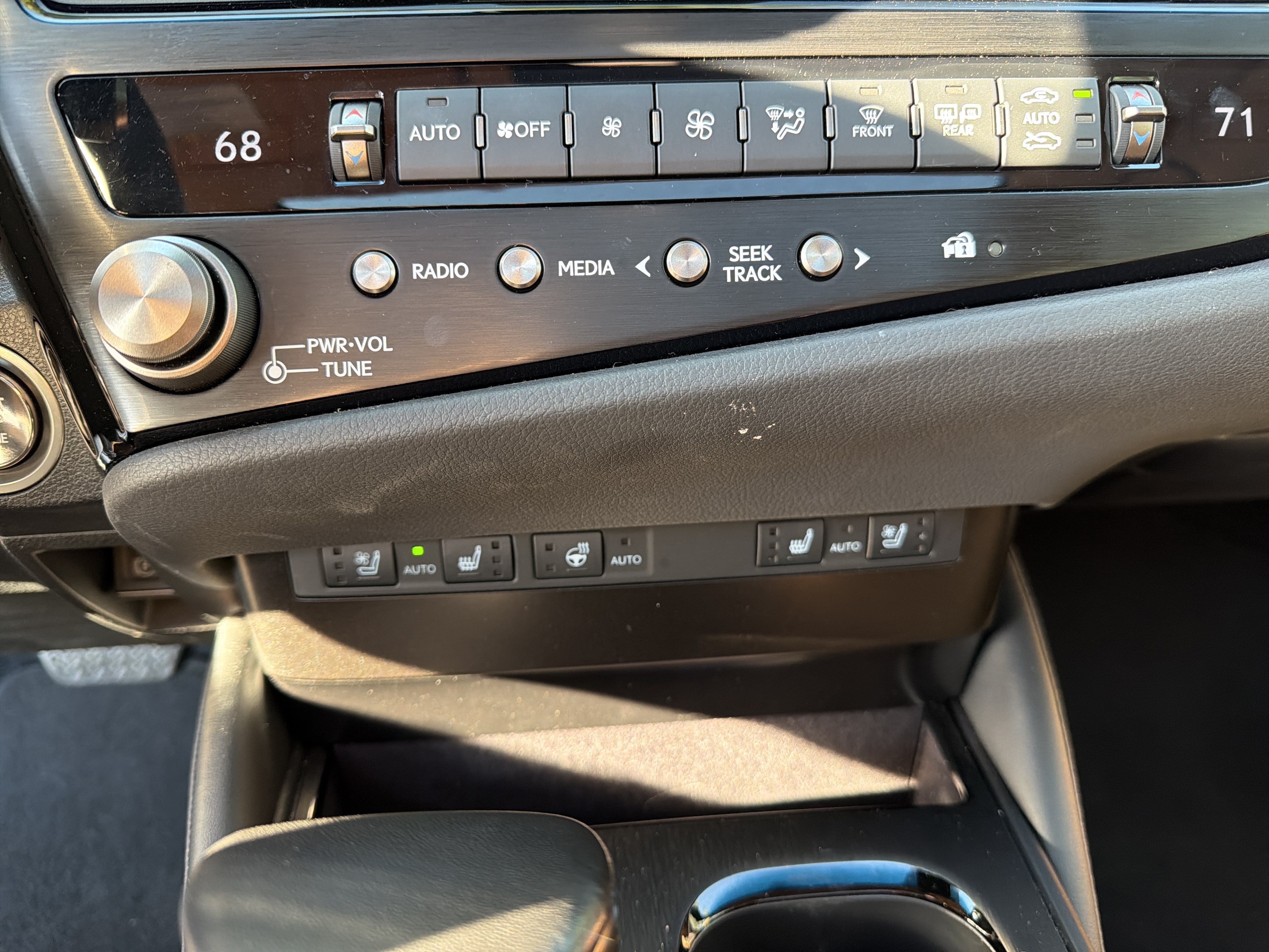 Used 2025 Lexus ES 350 w/ Premium Package FWD image 28