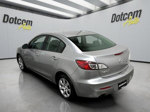 Used 2013 MAZDA MAZDA3 i SV image 5
