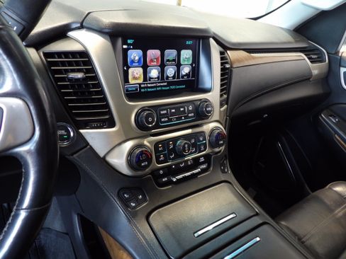 Used 2020 GMC Yukon XL Denali w/ Denali Ultimate Package AWD/4WD image 13