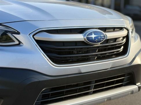 Used 2022 Subaru Outback Limited AWD/4WD image 11