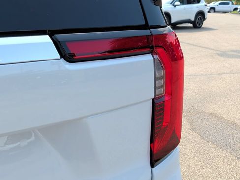 New 2026 GMC Yukon XL Denali AWD/4WD image 50