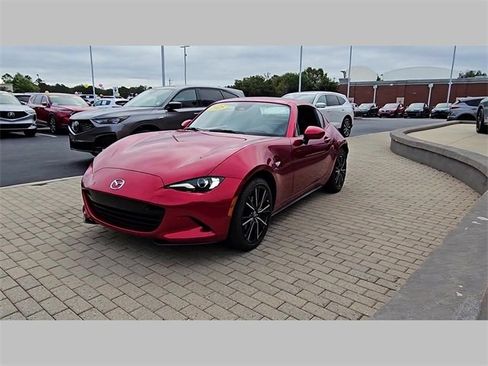 Used 2025 MAZDA MX-5 Miata RF Grand Touring image 52