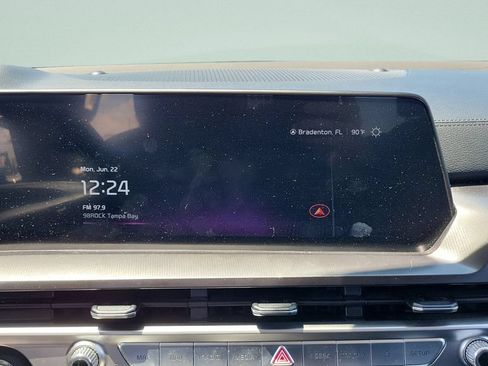 Used 2024 Kia Telluride S w/ S Sunroof Package FWD image 14