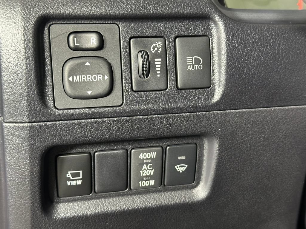 Used 2023 Toyota 4Runner Limited AWD/4WD image 24