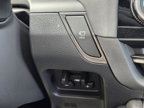 Certified 2025 Lexus GX 550 AWD/4WD image 19