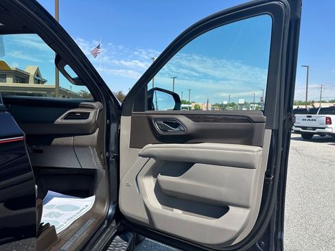 Certified 2023 Chevrolet Tahoe Z71 w/ Luxury Package AWD/4WD image 22
