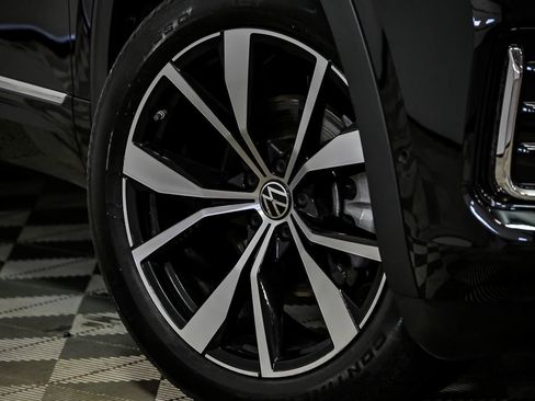 Certified 2025 Volkswagen Atlas Cross Sport SEL Premium R-Line AWD/4WD image 3