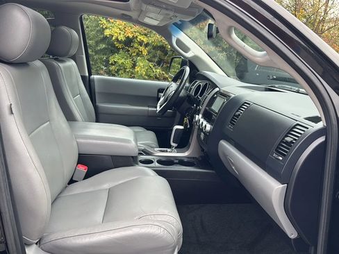Used 2014 Toyota Sequoia Limited image 12