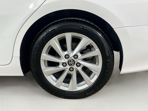 Used 2021 Toyota Camry LE w/ Carpet Mat Package (TMS) image 28