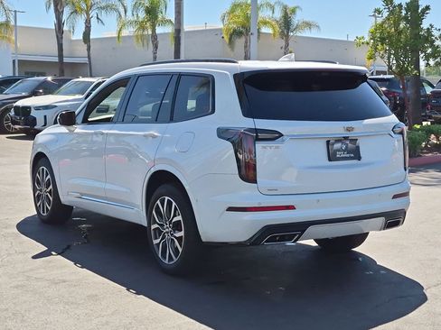 Used 2023 Cadillac XT6 Sport w/ Technology Package AWD/4WD image 8