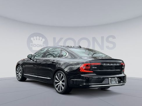 Used 2025 Volvo S90 B6 Plus image 4