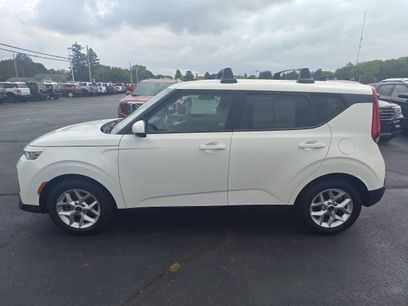 Used 2022 Kia Soul LX w/ Technology Package