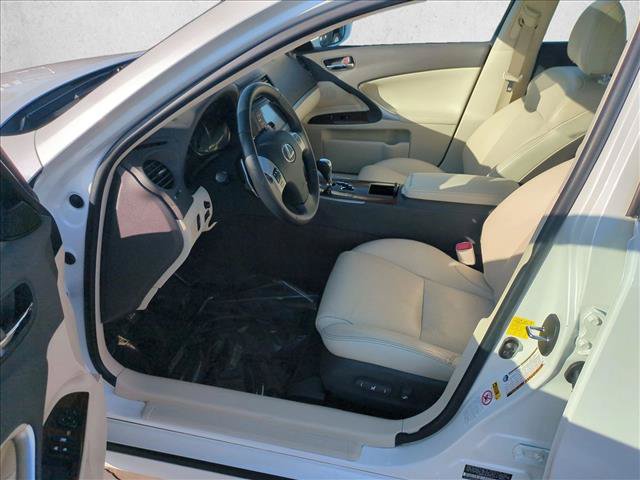 Used 2013 Lexus IS 250 w/ Premium Pkg Value Edition RWD image 16