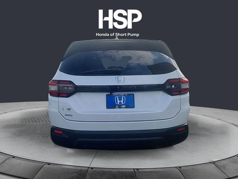 Used 2023 Honda Pilot LX image 4