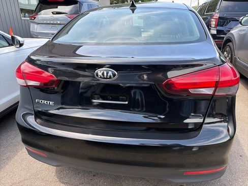Used 2018 Kia Forte LX FWD image 5