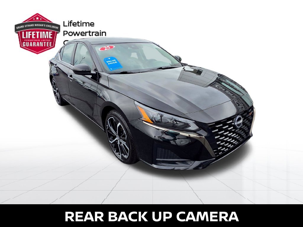 Certified 2025 Nissan Altima 2.5 SR FWD image 6
