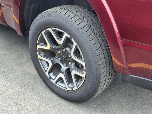 Certified 2025 RAM 1500 Laramie AWD/4WD image 25