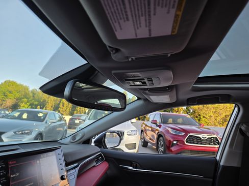 Used 2024 Toyota Camry XSE w/ Navigation Package image 15