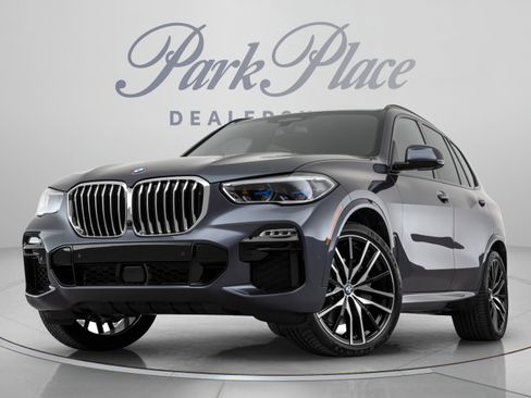 Used 2019 BMW X5 xDrive50i w/ M Sport Package AWD/4WD image 10