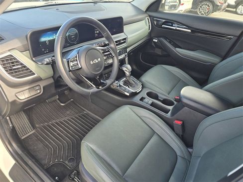 Used 2024 Kia Seltos SX w/ SX Sunroof Package image 20