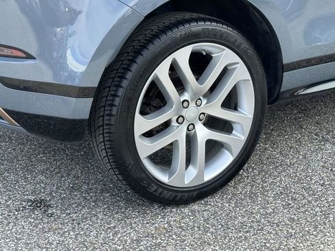 Used 2020 Land Rover Range Rover Evoque First Edition image 28