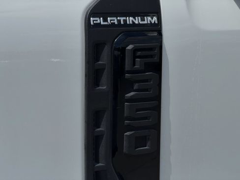 Used 2025 Ford F350 Platinum AWD/4WD image 10