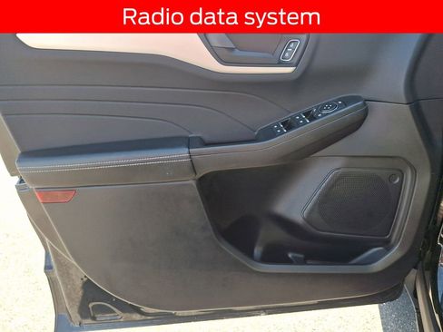 Used 2022 Ford Escape SE w/ Convenience Package image 12