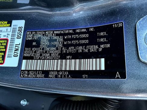 Used 2021 Toyota Sequoia Limited image 32