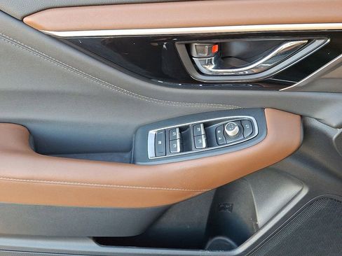 Used 2022 Subaru Outback Touring image 11