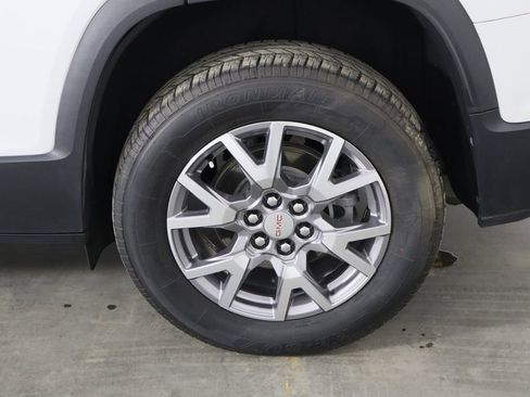 Used 2021 GMC Acadia SLT image 44