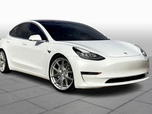 Used 2018 Tesla Model 3 Long Range image 2